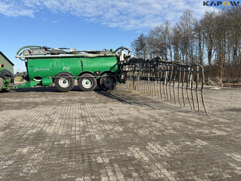 Samson PG25 with crane and tow hoses 24 meters 9