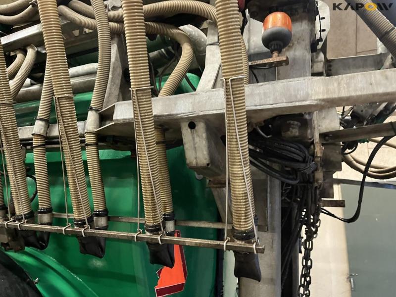 Samson SBX 24 meter hose boom with anti-drip 11