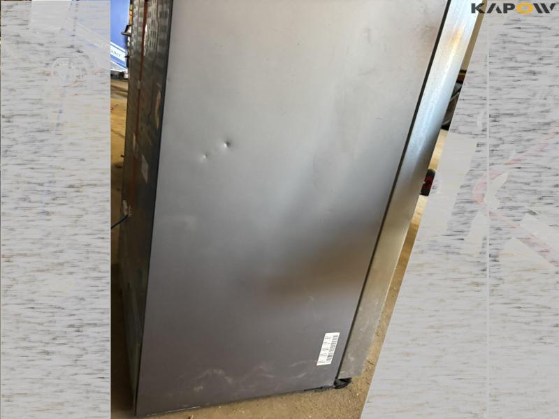 Samsung fridge freezer with ice maker 5