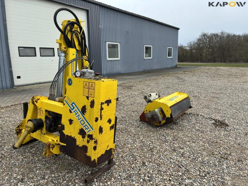 Sandri K5 finger clipper and Zappator BT100 flail clipper 2