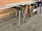 Sawhorses, spirit levels and planers 3