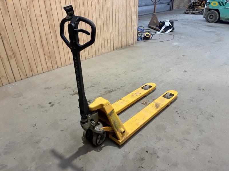 Sax lift lift 2000kg pallet truck 4