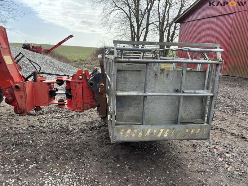 Scantruck swivel and crew basket 6