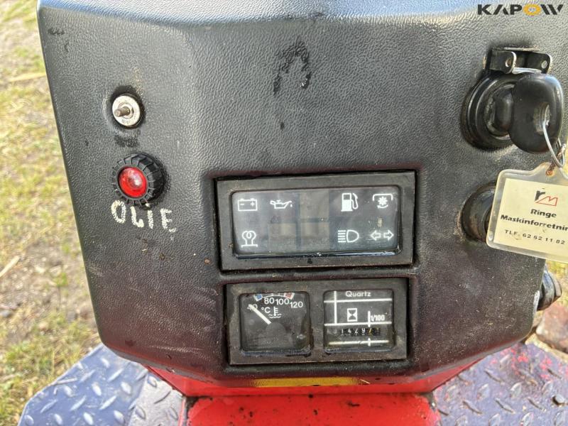 Schäffer 217 skid steer loader 29