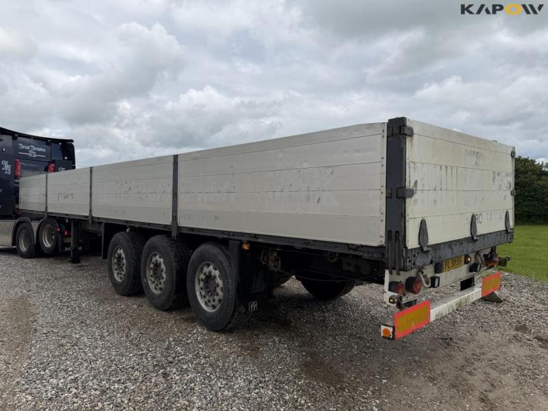Schmitz cargobull trailer 8