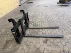 SE Pallet forks with Volvo Hitch 4