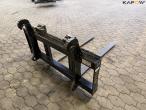 SE Pallet forks with Volvo Hitch 5