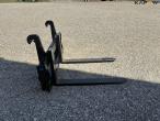 SE pallet forks with Volvo hitch 4