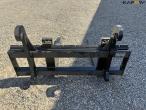 SE pallet forks with Volvo hitch 6