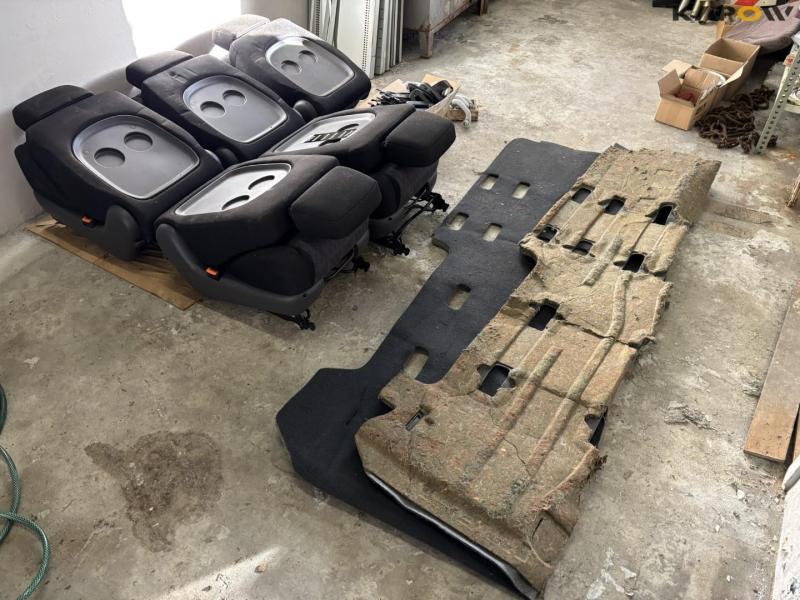 Seat Alhambra seats 2