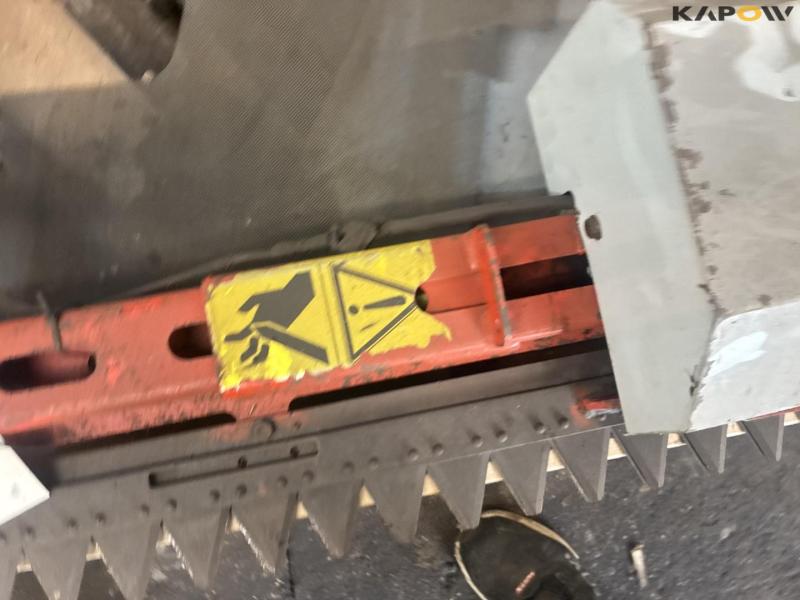 Side knife with electric motor 7