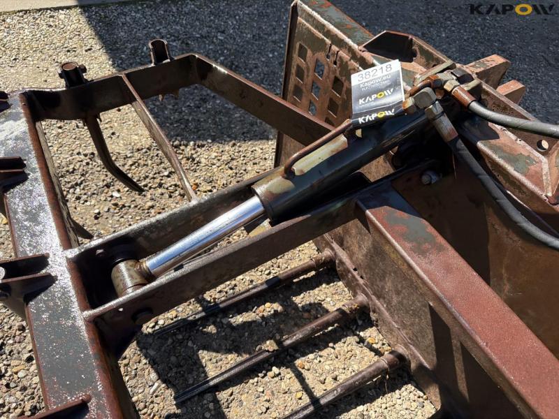 Silo claw with Hydrema hitch 11