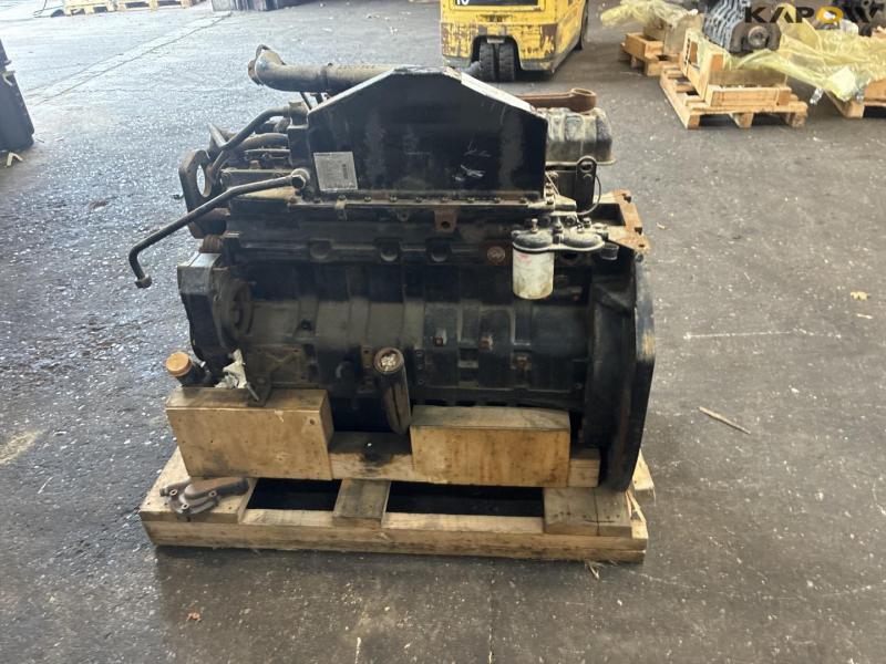 Sisu engine disassembled 4