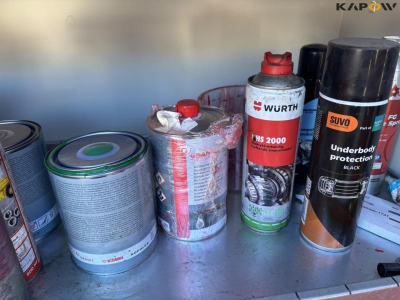 Cabinet with content 19