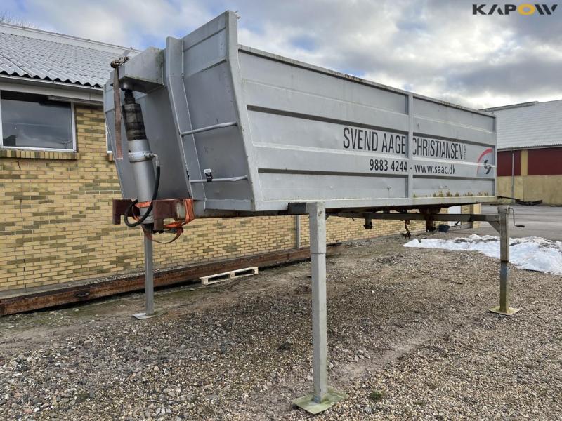 Swap body with tip cylinder 1