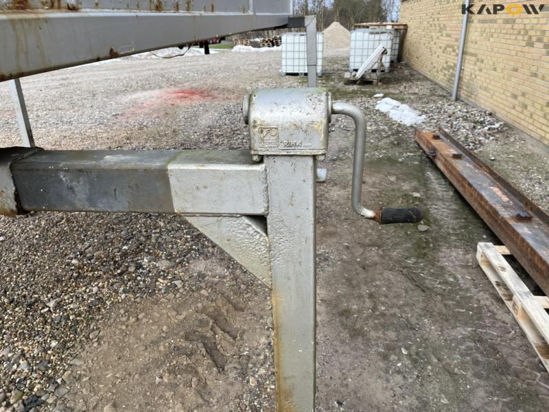 Swap body with tip cylinder 13