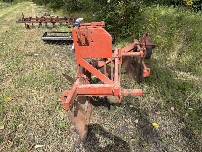 Skjold Eminent 3 furrow plough 2