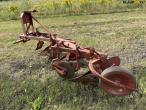 Skjold Eminent 3 furrow plough 7