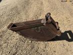 Bucket with Hydrema hitch 8