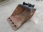 Bucket with Hydrema hitch 1
