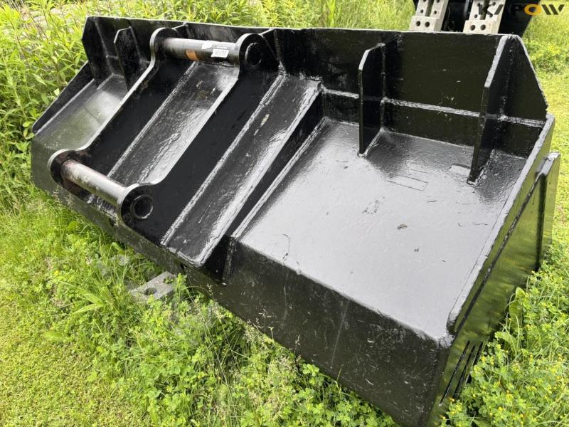 Bucket 230 cm with S70 hitch 6