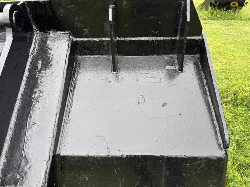 Bucket 230 cm with S70 hitch 18