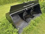 Bucket 230 cm with S70 hitch 3