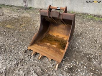 Bucket with S70 hitch
