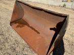 Bucket with SMS hitch 11