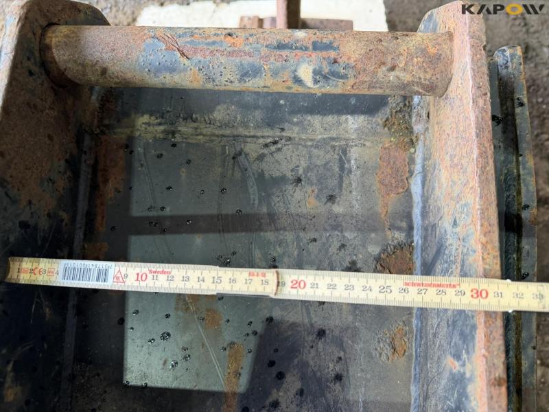 Shovel and cultivator with Hydrema hitch 10