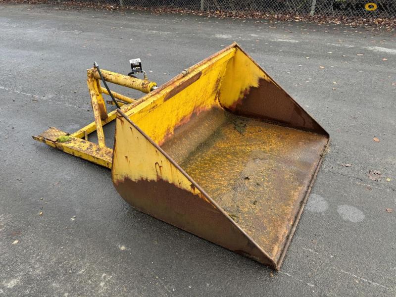 Bucket for pallet forks 3