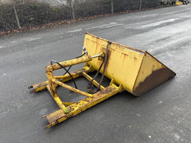 Bucket for pallet forks 6