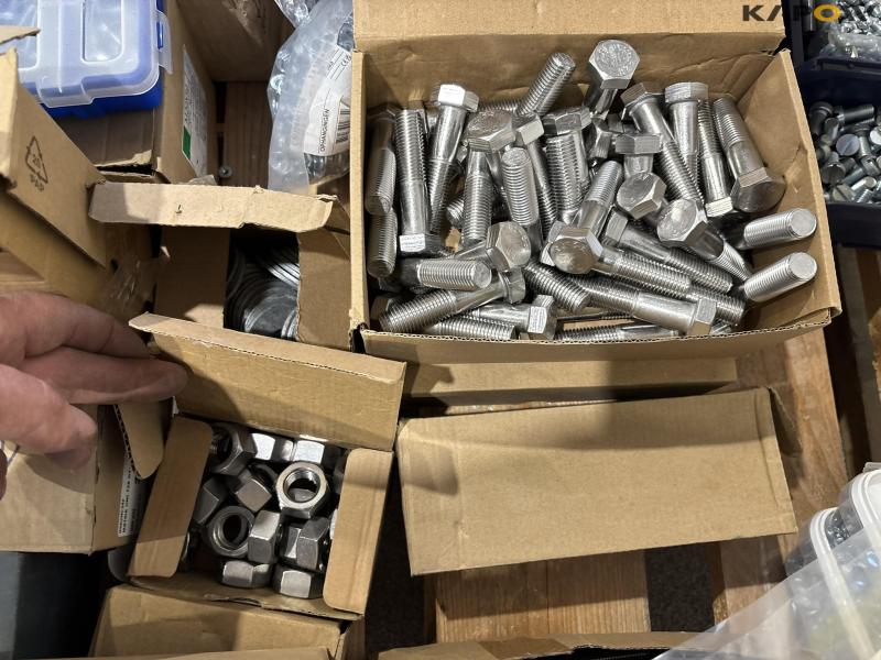 Screws, bolts and nuts, etc. 11