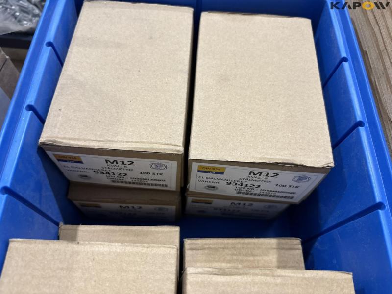 Screws, bolts and nuts, etc. 18