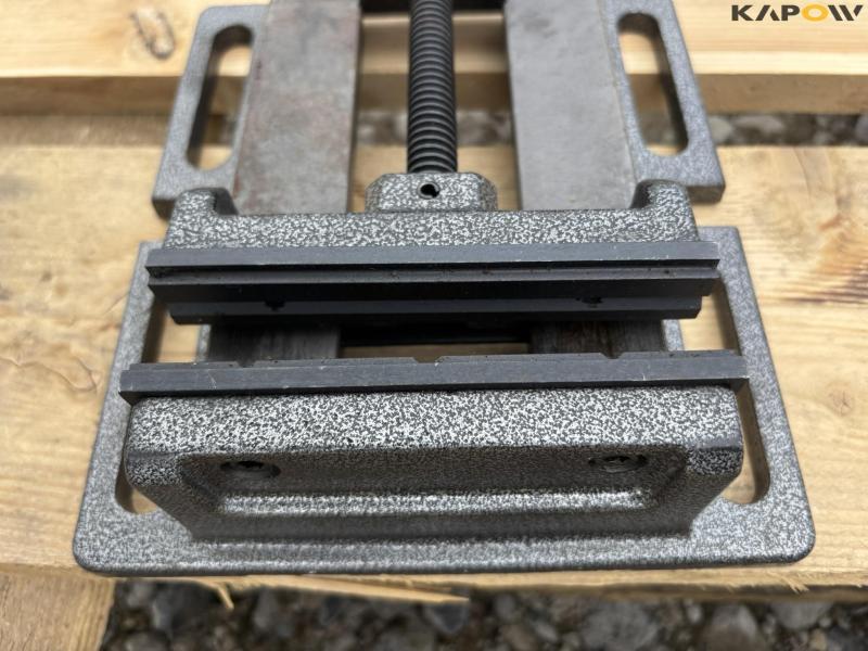 bench vice - new 6