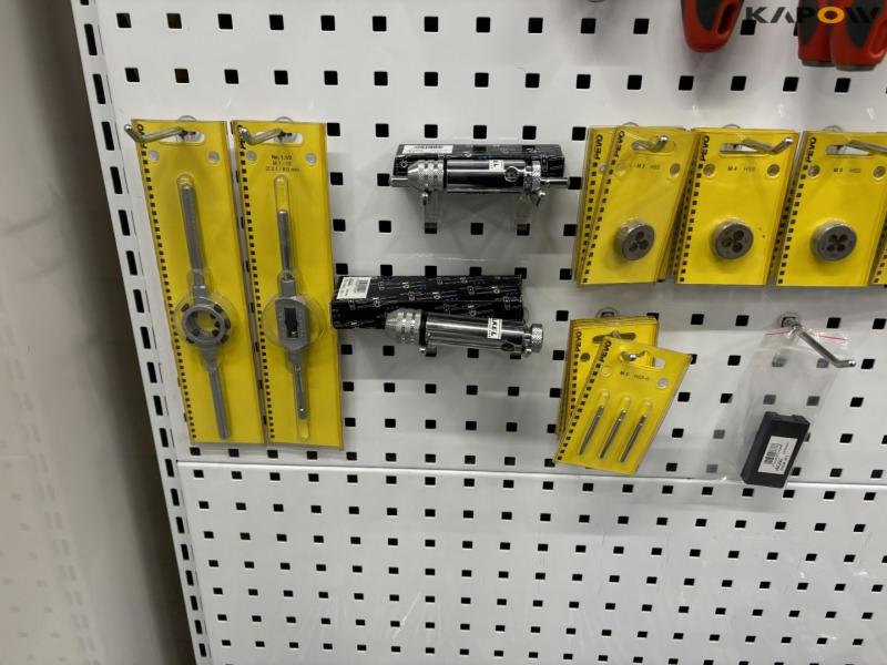 Screwdrivers, hammers, battery chargers and miscellaneous 7