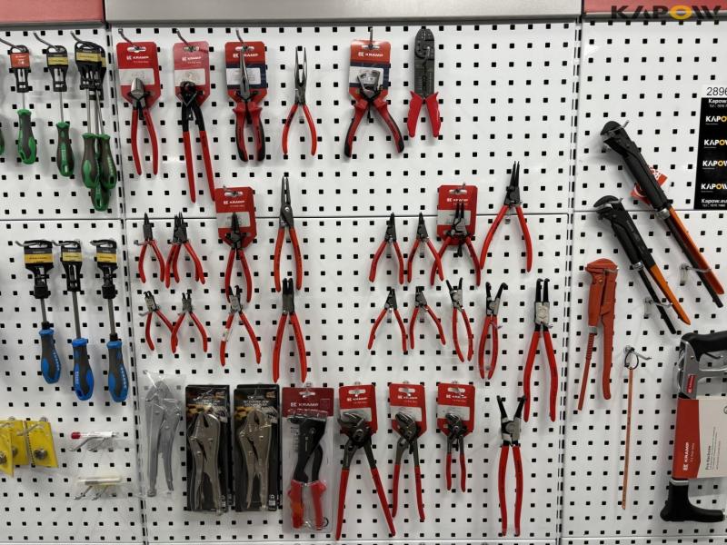 Screwdrivers, hammers, battery chargers and miscellaneous 15