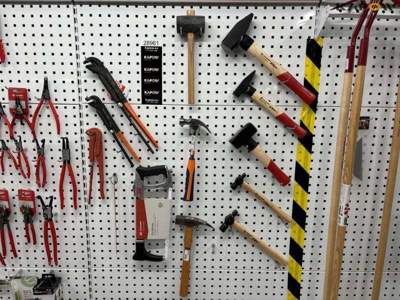 Screwdrivers, hammers, battery chargers and miscellaneous 28