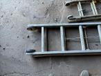 Extending ladder/roof ladder 6