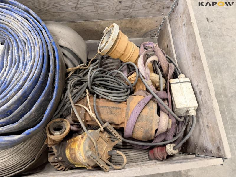Hoses and pumps 9