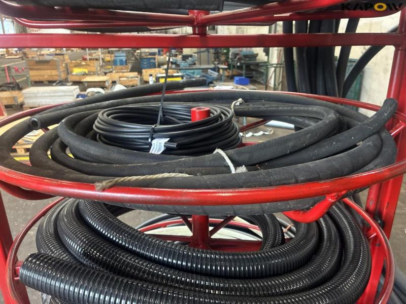 Hose rack with various hoses 11