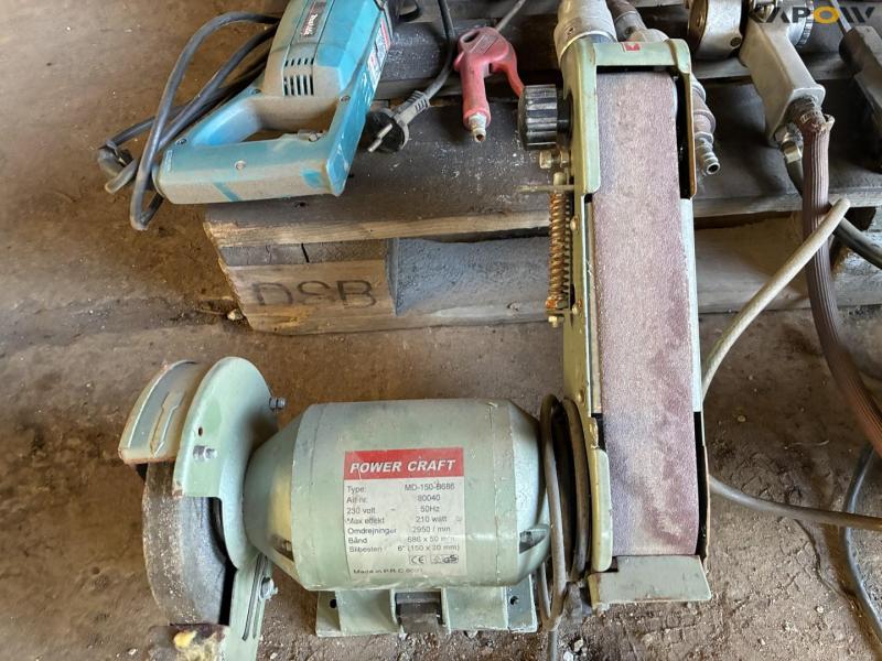 Grinding and drilling tools 12