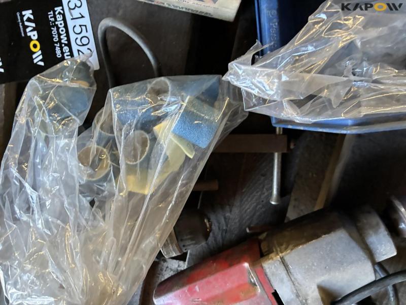 Grinding and drilling tools 21