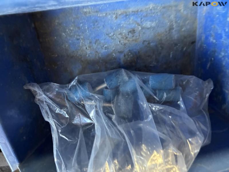 Grinding and drilling tools 22