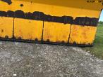 Snowplow hydraulically swiveling 11