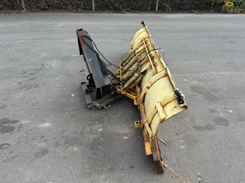 Snow plow with A-frame 4