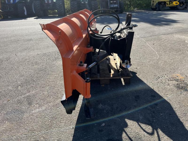 Snowplow with three-point hitch 8