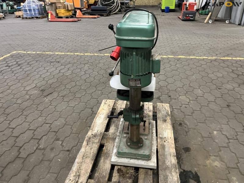 Drill press and vice 6