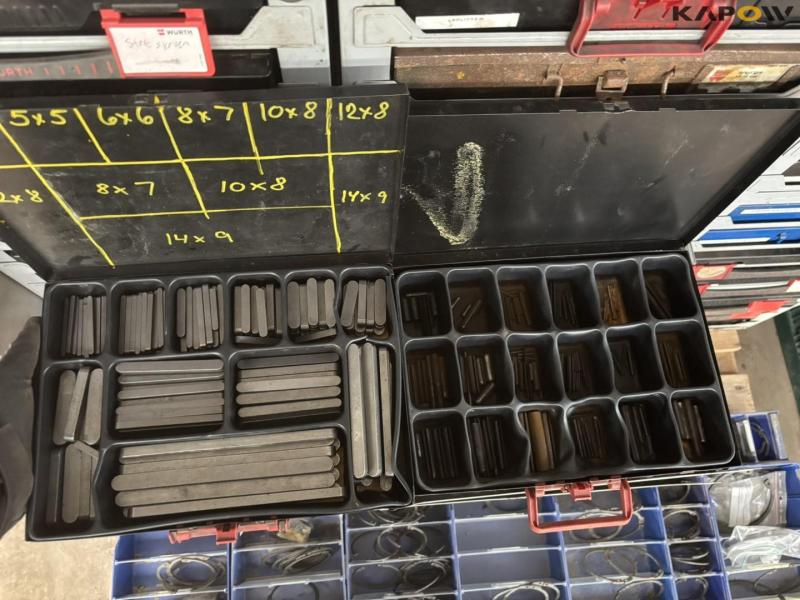 Assortment boxes with contents 41