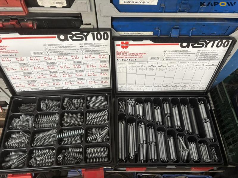 Assortment boxes with contents 52